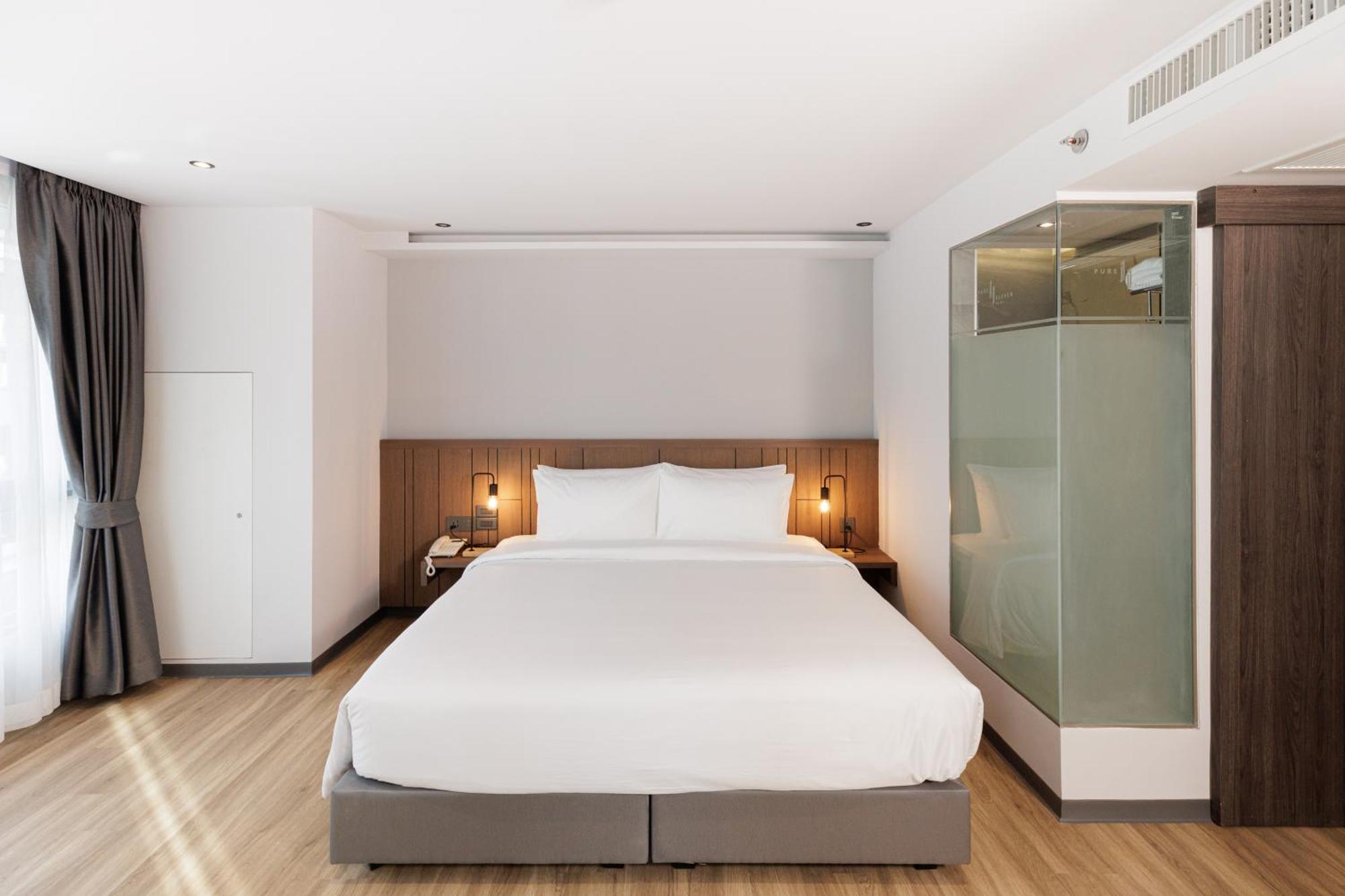 Pure Eleven Hotel Bangkok Makkaszan Kültér fotó